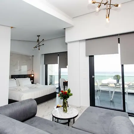 Crystal & Вилла Полихроно