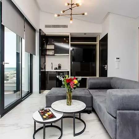 Вилла Crystal & *