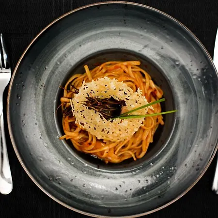 Вилла Crystal & Полихроно