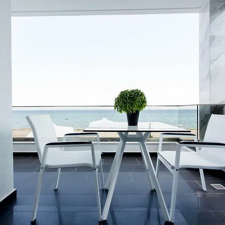 Crystal Villas&suites Villa Polychrono