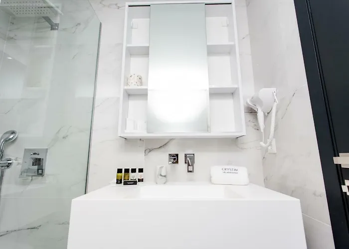 Crystal & * Polychrono