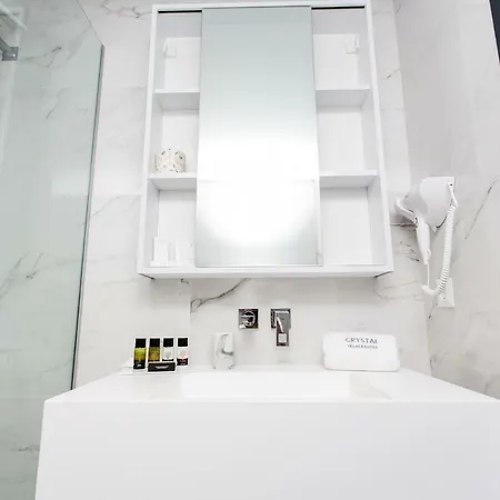 Crystal & * بوليخرونو