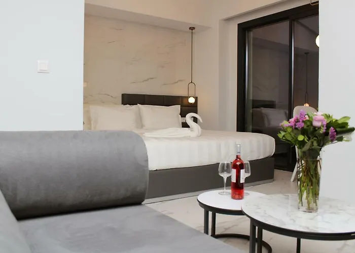 Crystal & * Polychrono