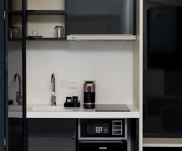 Crystal & * Polychrono