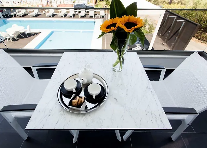 Crystal & * Polychrono