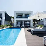 Crystal & Villa *