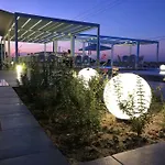 Villa Crystal & Políhrono