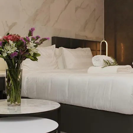 וילה Crystal & פוליכרונו