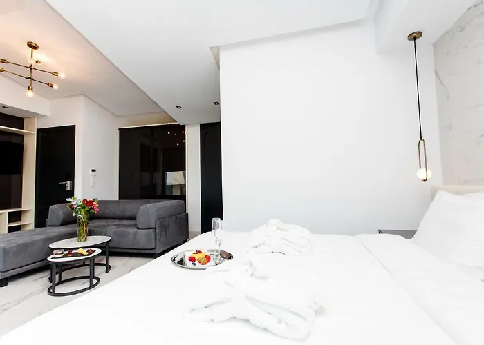 Crystal & * Polychrono