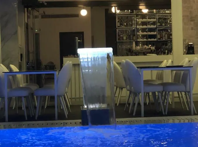 Crystal & Polychrono